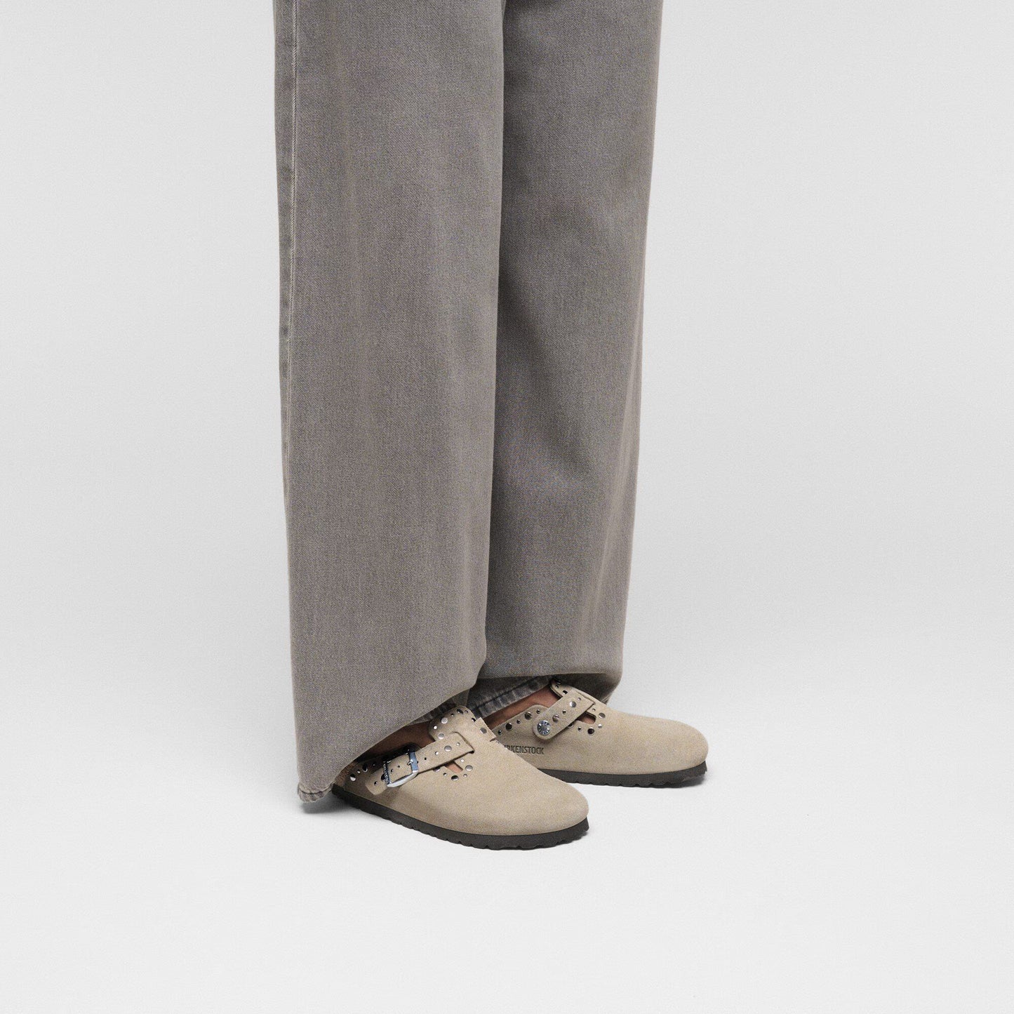 Taupe