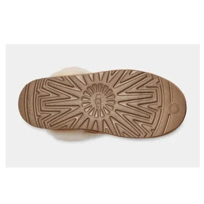 UGG Women's Classic Chillapeak