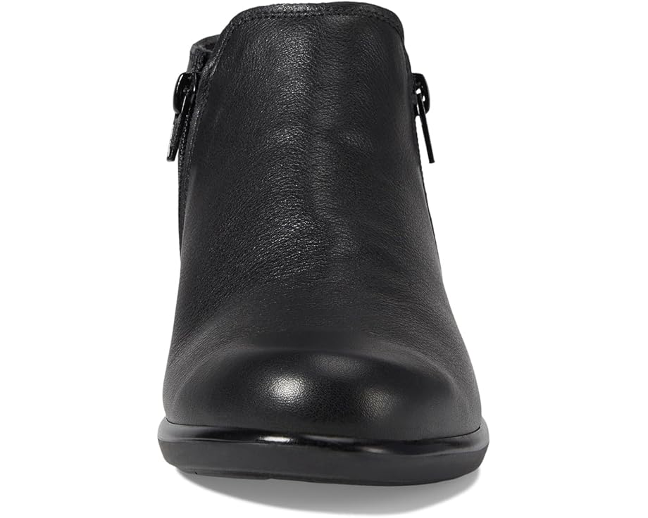 Black Leather /Water Resistant