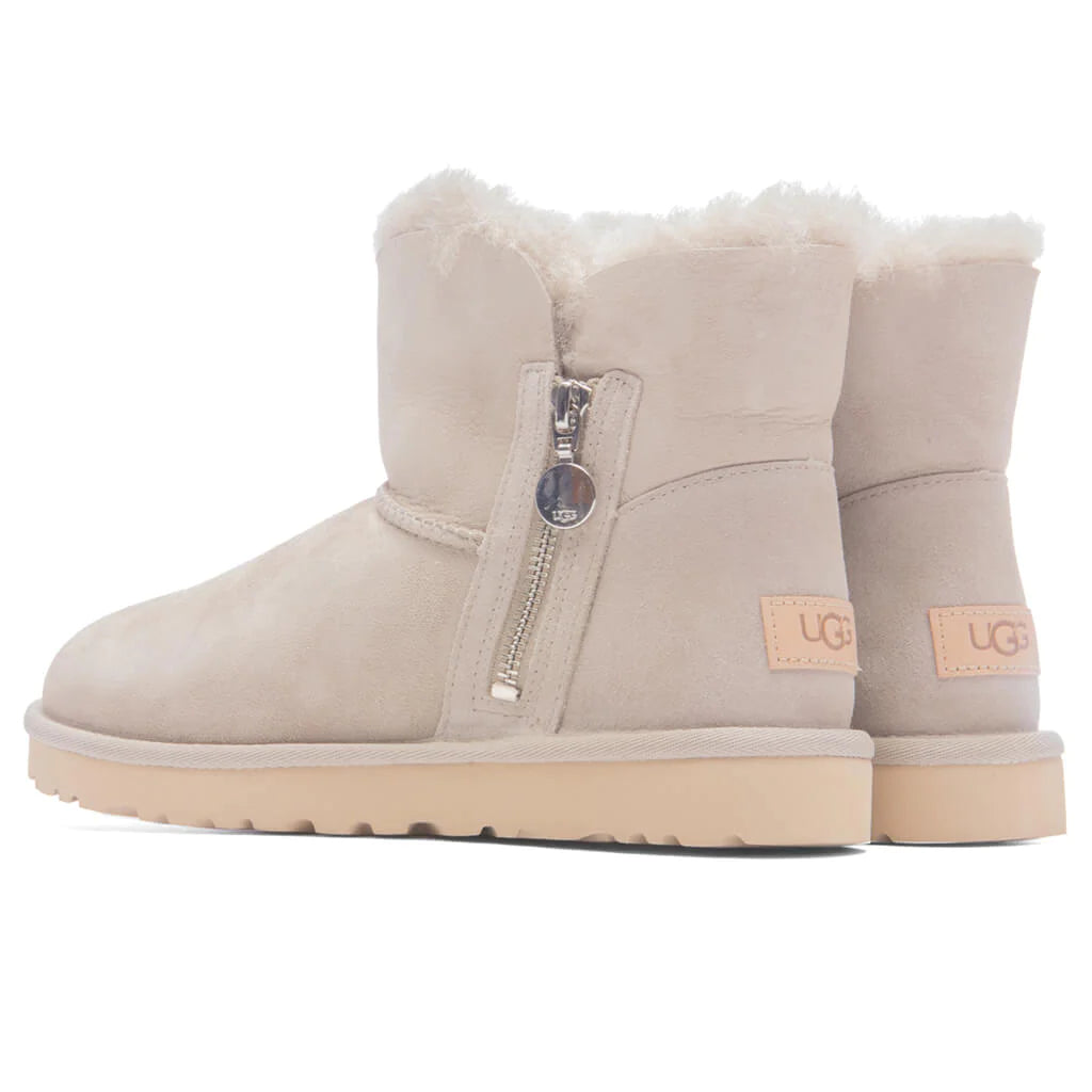 UGG Women's Bailey Zip Mini Boot