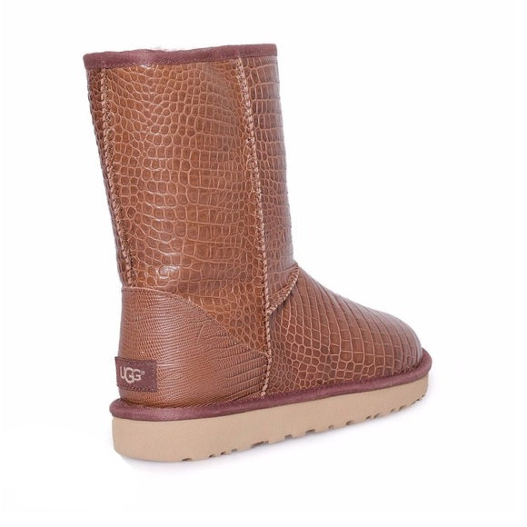 UGG Women's Classic Short Leather