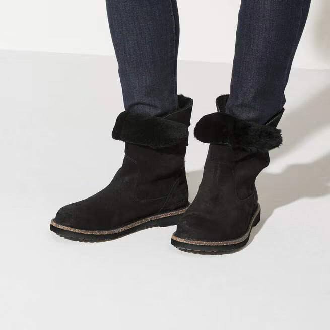 Uppsala Shearling Boot Black Suede