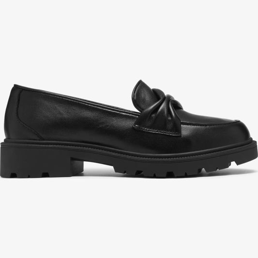 CLARKS Women's Code L Edge