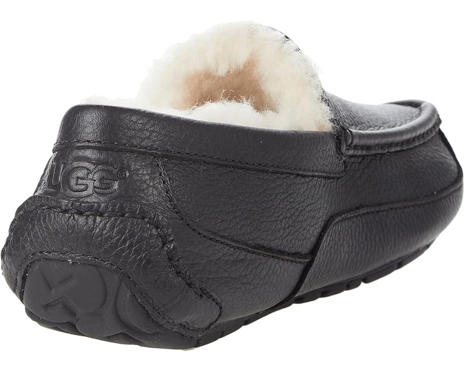 UGG Men's Ascot Leather Slipper