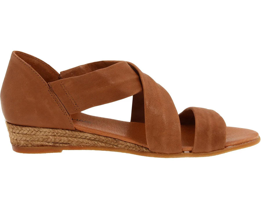 Eric Michael Women's Nunca Netti Sandal