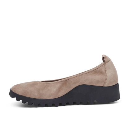 Taupe