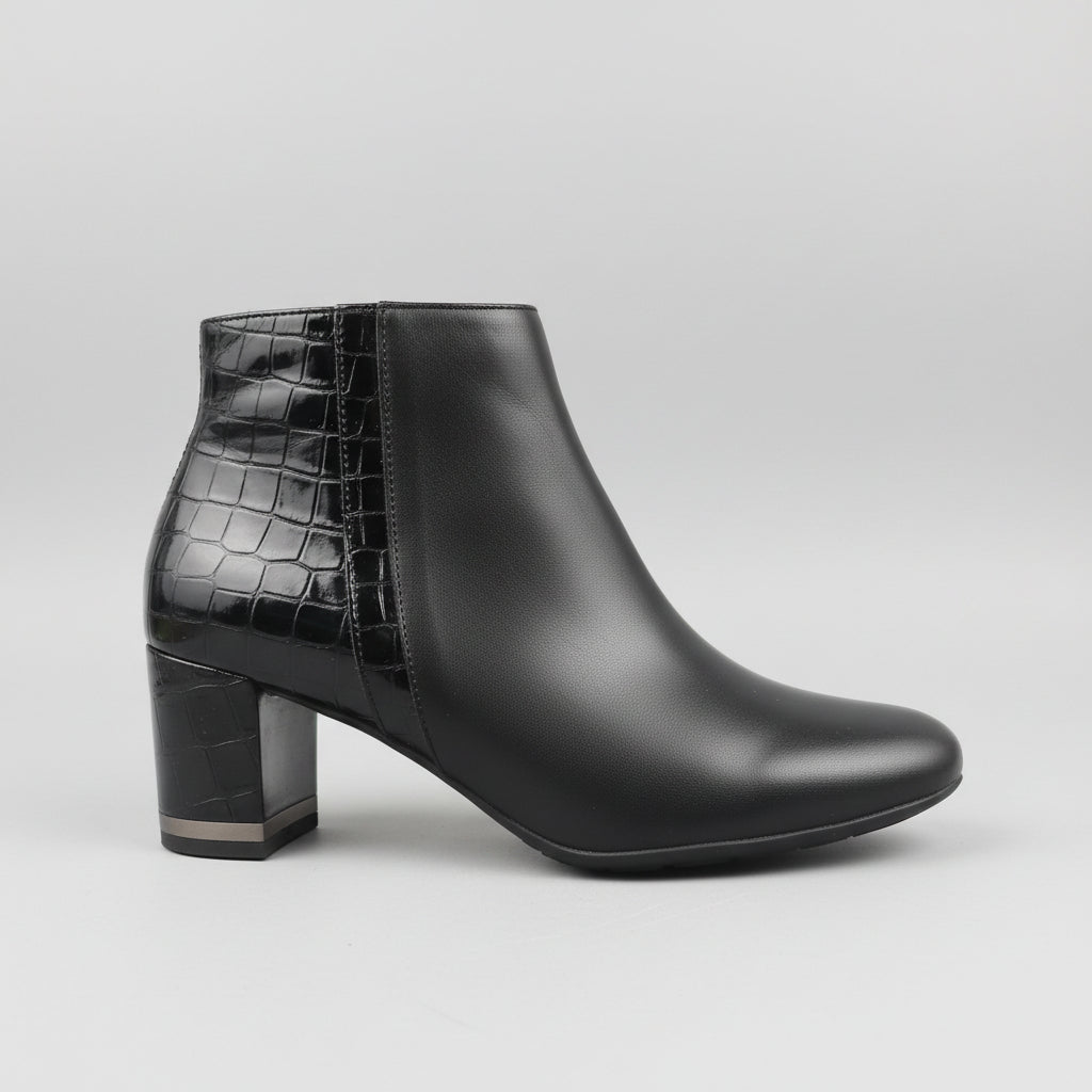 Black/Black