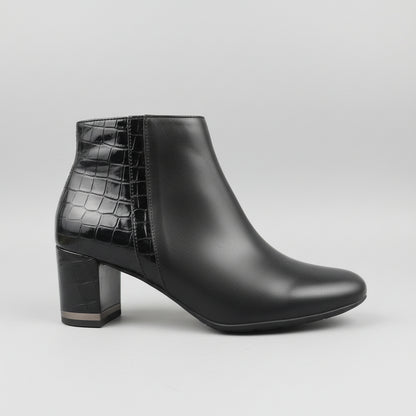 Black/Black