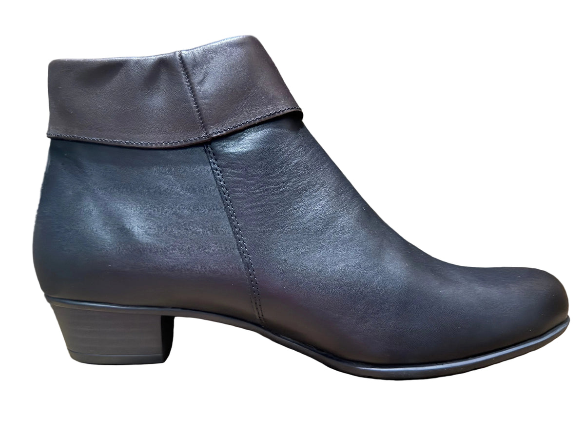 Black Combi