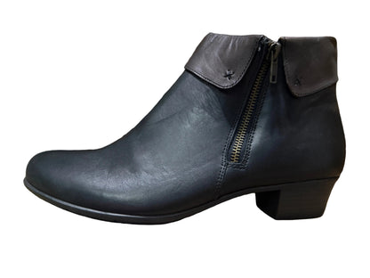 Black Combi