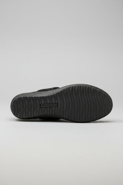 Black/Nubuck