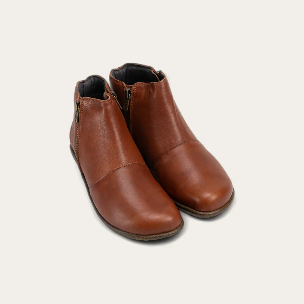 Naot Wanaka Chestnut