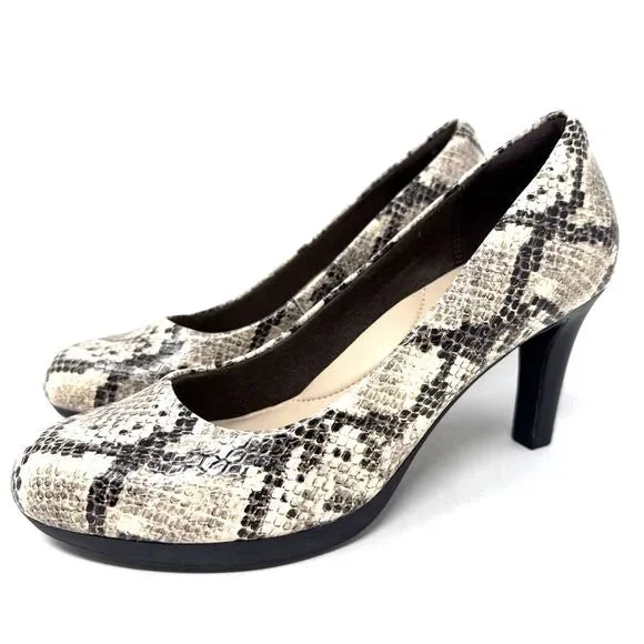 Clarks Women's Adriel Viola