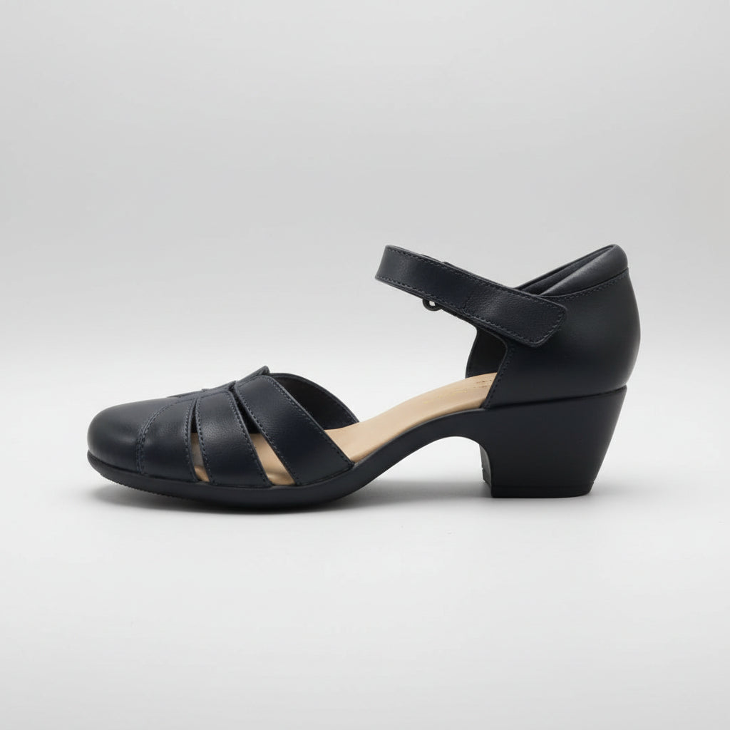 CLARKS Women's Emily Daisy Sandal
