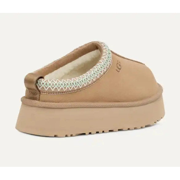 UGG Sand