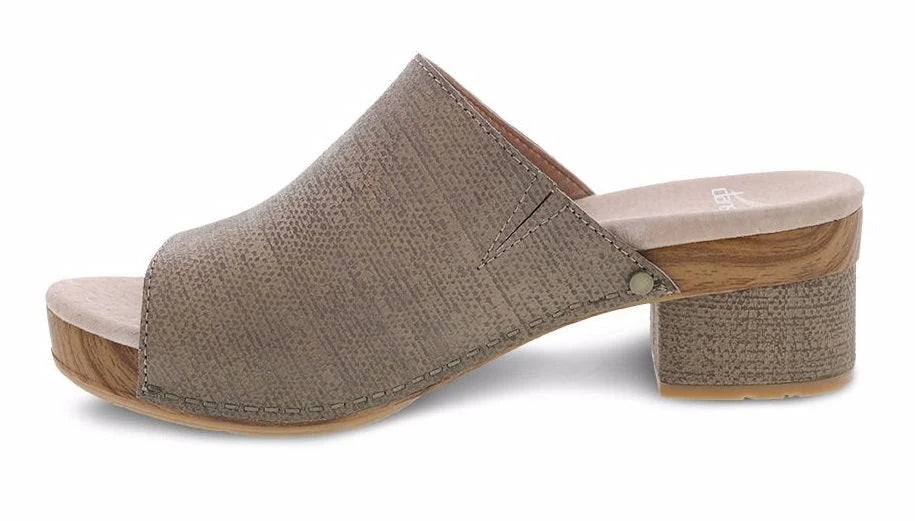 Taupe