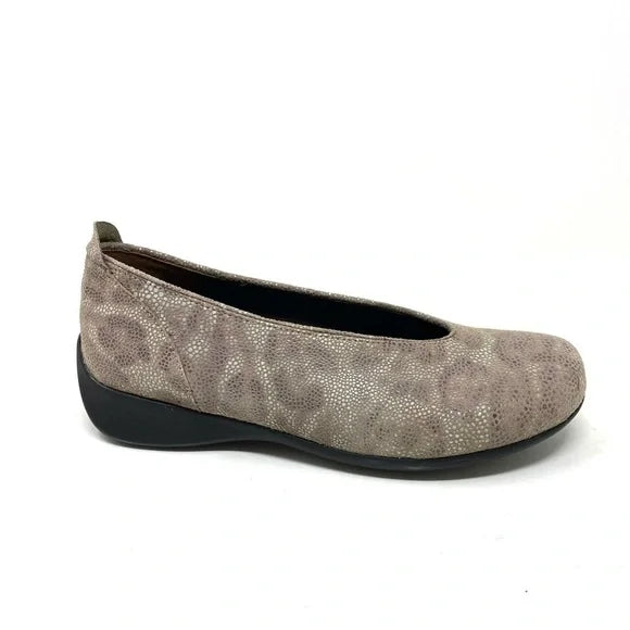 Beige/Python Print